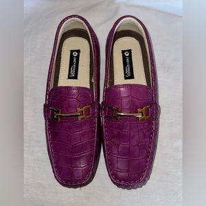 Easy Strider Purple driving shoe, big kid size 6